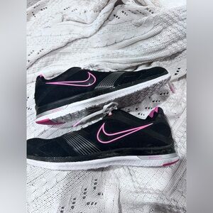 Women's Nike Zoom Quick Black and Pink Athletic Shoes sz